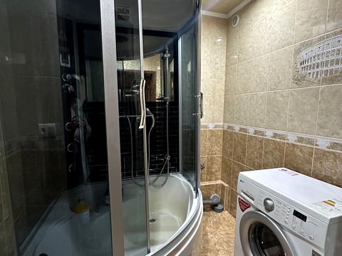 квартира за адресою Тролейбусна вул., 15