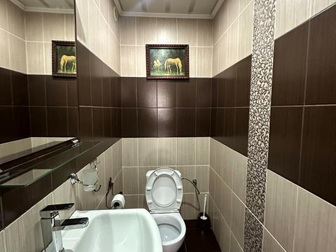 квартира за адресою Тролейбусна вул., 15