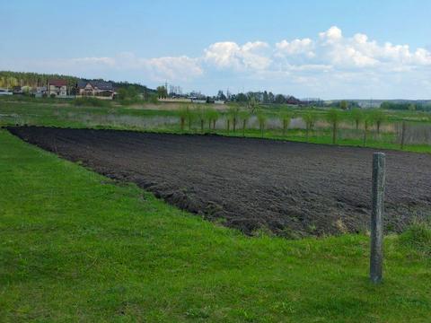участок по адресу Центральна, 100