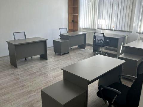 комерційна за адресою Воздвиженська вул., 48