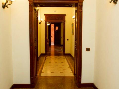 комерційна за адресою Приморський бульв., 14