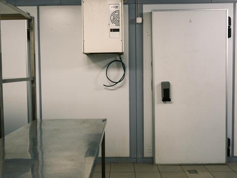 комерційна за адресою ділянка Вишні вул., 300