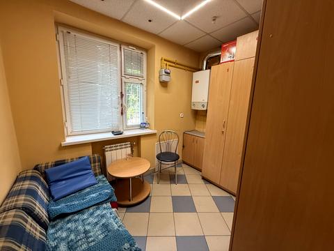 комерційна за адресою Минайська вул., 32