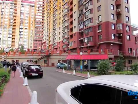 комерційна за адресою Євгена Коновальця вул. (Щорса), 32-Г