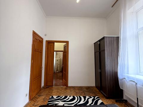 квартира за адресою Театральна вул., 7