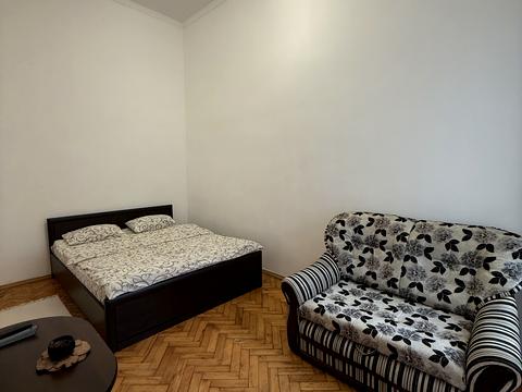 квартира за адресою Театральна вул., 7