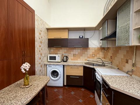 квартира за адресою Театральна вул., 7