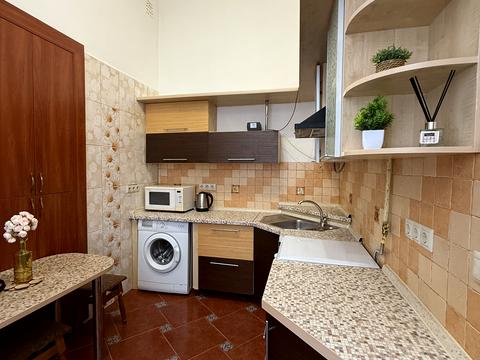 квартира за адресою Театральна вул., 7