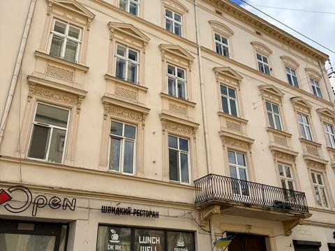 квартира за адресою Театральна вул., 7