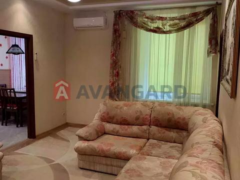 квартира по адресу Батальона "Днепр" бульв., 6