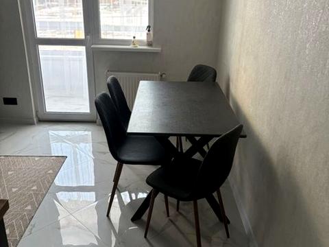 квартира за адресою Роксоляни вул., 43б