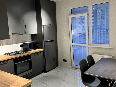 квартира за адресою Роксоляни вул., 43б