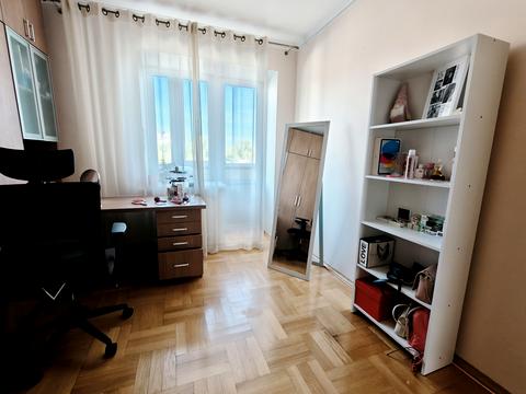 квартира по адресу Деловая ул., 3