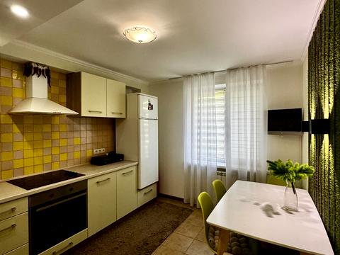 квартира за адресою Краснопільська вул., 11