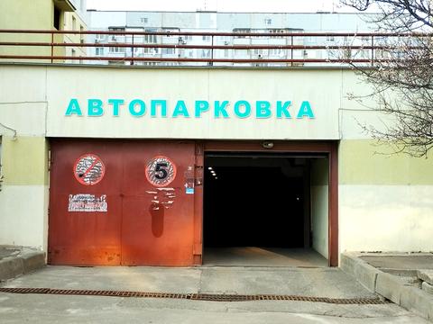 паркоместо по адресу Людвига Свободы просп., 50а
