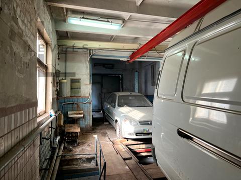 паркомісце за адресою Дмитра Яворницького просп. (Карла Маркса), 78
