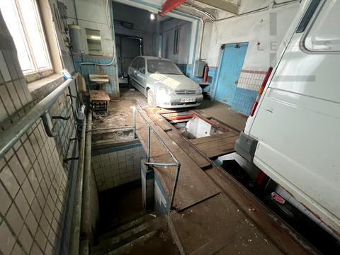 паркомісце за адресою Дмитра Яворницького просп. (Карла Маркса), 78