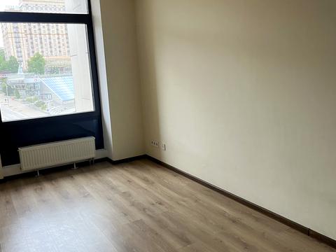 комерційна за адресою Михайлівська вул., 2