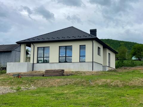 будинок за адресою Центральна