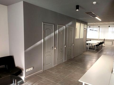 комерційна за адресою Лесі Українки бульв., 7-Б