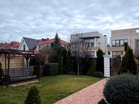 будинок за адресою Центральна вул.