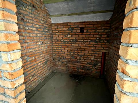 будинок за адресою с. Лісники, Виноградна вул.