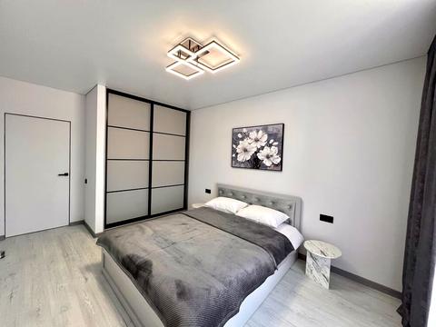 квартира по адресу Атмосферная ул., 5