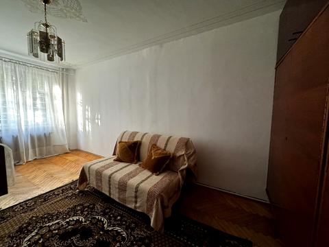 квартира за адресою Симона Петлюри вул. (), 18б