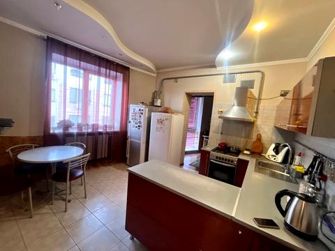 квартира за адресою Залізнична вул., 2