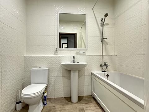квартира за адресою Сім'ї Кульженків вул. (Петра Дегтяренка), 31-А