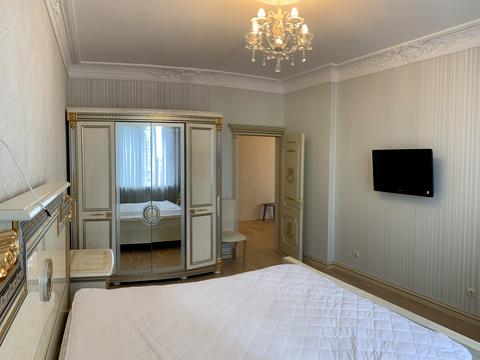 квартира за адресою Дніпровська набережна вул., 14-А