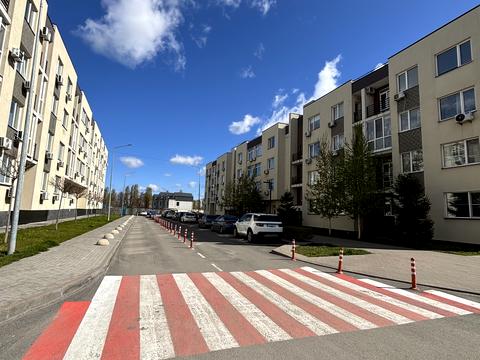 комерційна за адресою Михайла Дерегуса вул. (Янтарна), 42