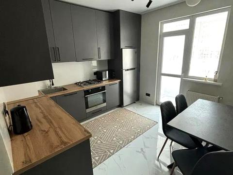 квартира за адресою Роксоляни вул., 43б