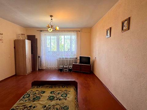 квартира за адресою Володимира Стельмаха вул. (Курчатова), 62а