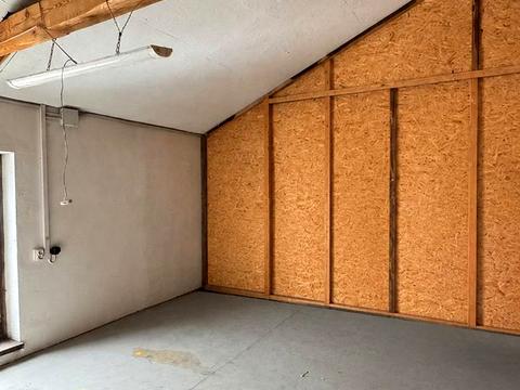 комерційна за адресою Богданівська вул., 11