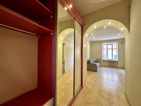 квартира за адресою Якова Головацького вул., 20