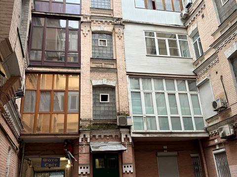 квартира за адресою Шота Руставелі вул., 34