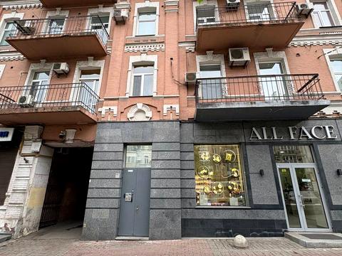 квартира за адресою Шота Руставелі вул., 34