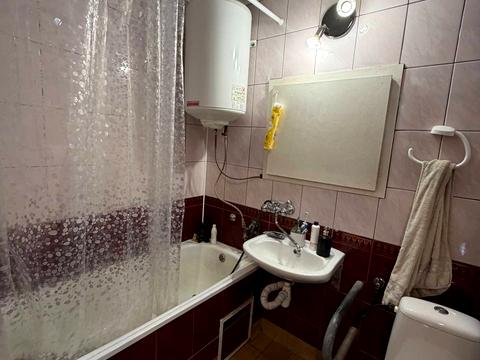 квартира за адресою Тролейбусна вул., 8