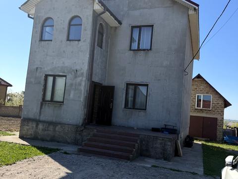дом по адресу Будівельників