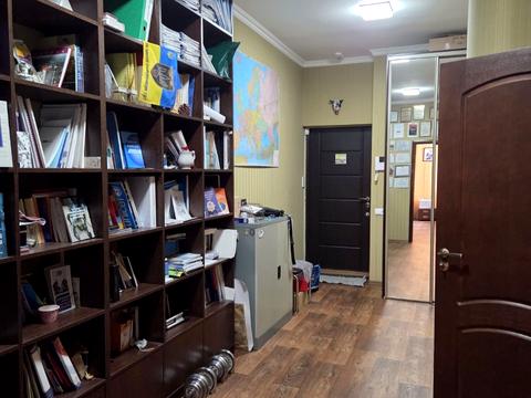 квартира за адресою Отакара Яроша пров., 12а