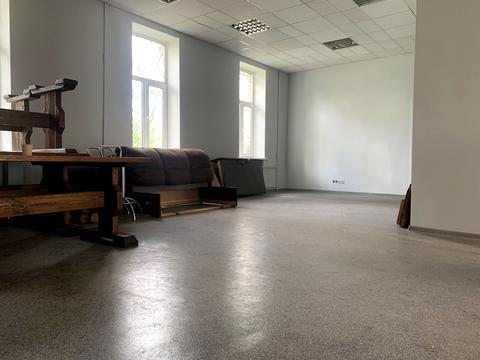 коммерческая по адресу Верховной Рады бульв., 33
