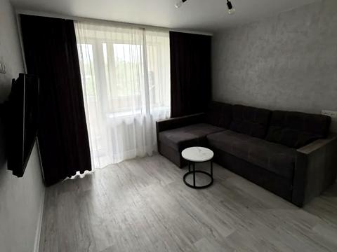 1865513958294396