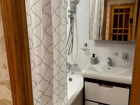 квартира за адресою Академіка Корольова вул., 120