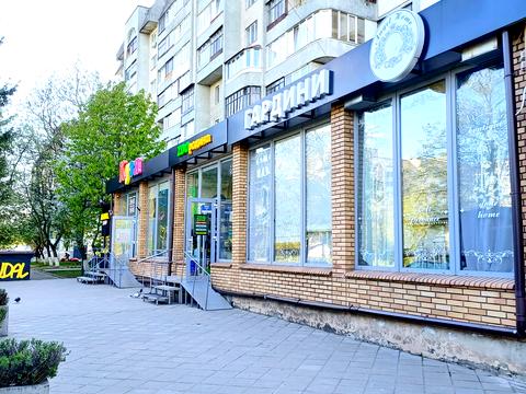 комерційна за адресою Соборності просп., 30