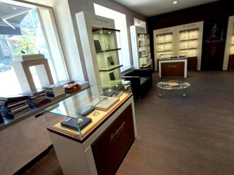 комерційна за адресою Хрещатик вул., 12