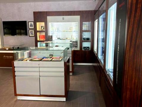 комерційна за адресою Хрещатик вул., 12