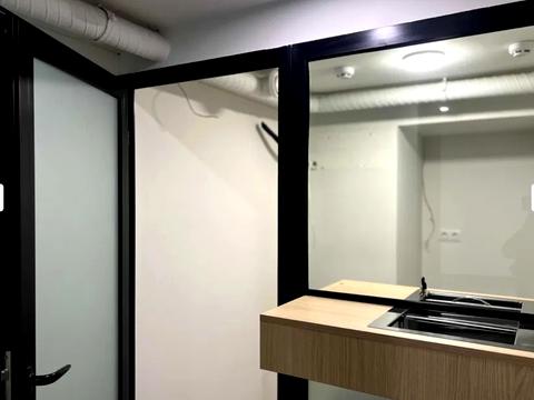 комерційна за адресою Європейська пл. (Катерининська), 7