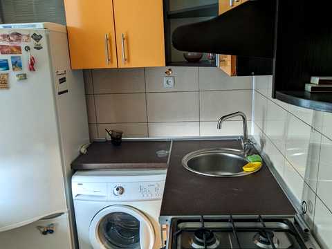 квартира за адресою Електровозна вул., 21