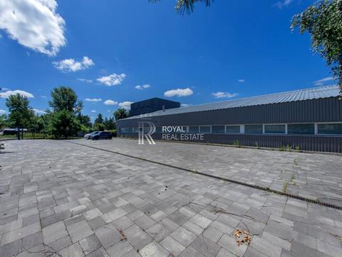 комерційна за адресою Фіалкова, 11А